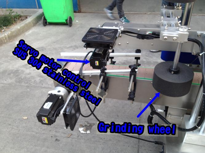 آلة وضع العلامات على الزجاجات الصغيرة الأفقية / آلة وضع الملصقات الأوتوماتيكية