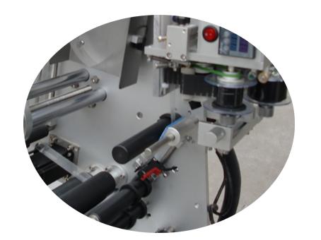 10 مللي آلة وسم زجاجة صغيرة مع ملصق تسمية طبقة مزدوجة