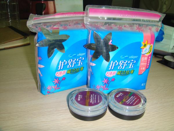 1-50m / min معدات تطبيق الملصقات العلوية ذات السرعة العالية للأسطح المسطحة