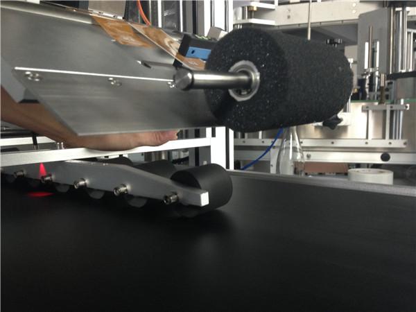 عالية السرعة بكرات أعلى آلة تسمية الملصقات خطوة التحكم في المحرك