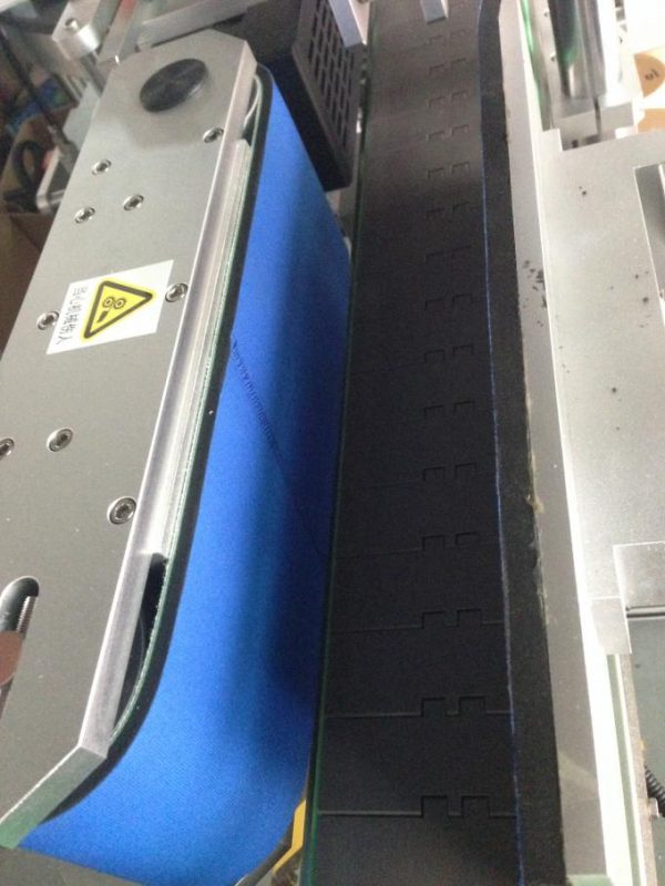 آلة وضع العلامات ذاتية اللصق ، آلة وضع الملصقات الجانبية المفردة / المزدوجة لغطاء الزجاجات