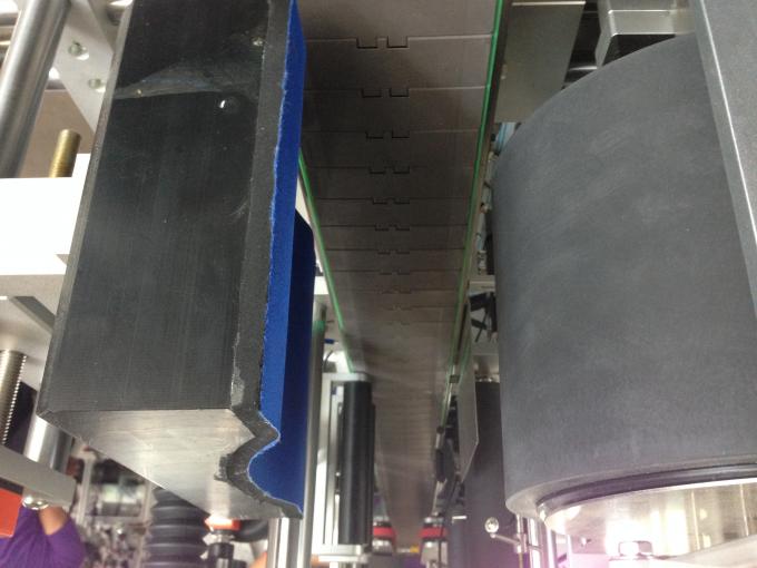 قضيب تسمية الملصق الأوتوماتيكي للزجاجة المستديرة البلاستيكية / الزجاجية