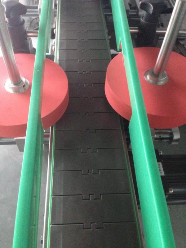 قضيب الملصق الآلي للزجاجة المستديرة / المربعة / شبه الشكل